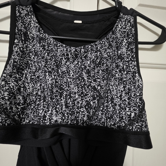 Lululemon Tank With Built In Sports Bra Size 6 - Picture 6 of 10